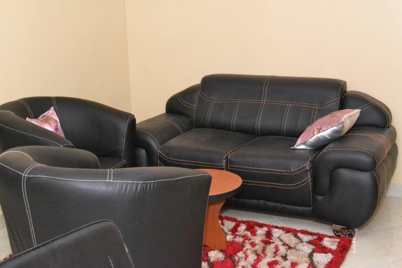 فندق أجنحة ليمو مدينة بنين المظهر الخارجي الصورة